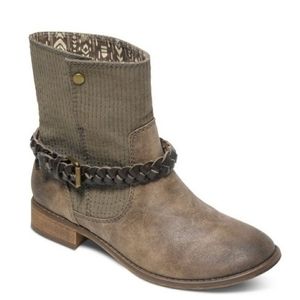 Roxy Brown Western Style Slouchy Ankle Boots Women's Size 8.5